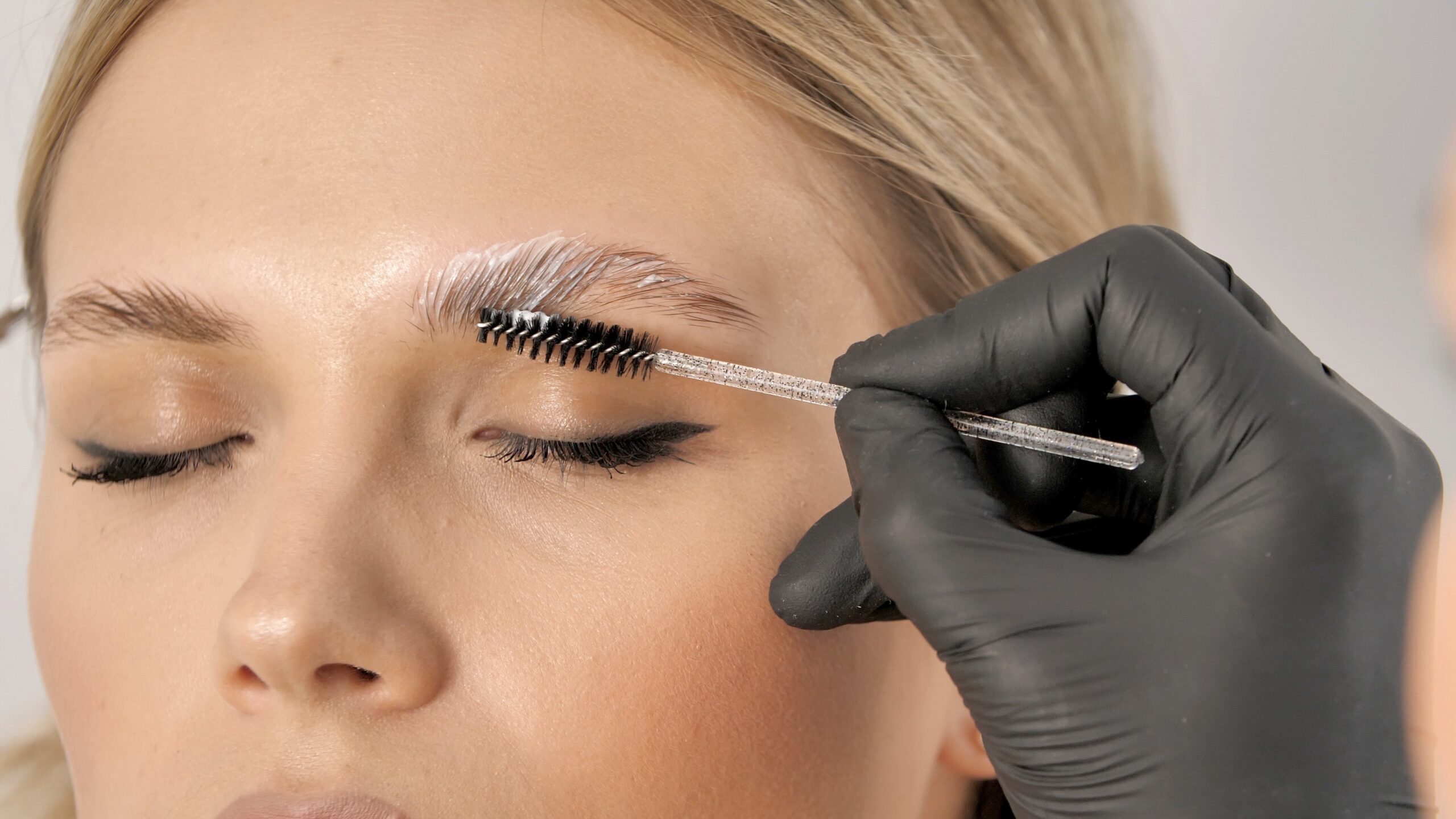 Certificate in Brow Lamination online beauty course